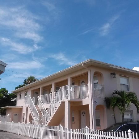 Beach Vacation Get-Away Apartment เซนต์พีทบีช ภายนอก รูปภาพ