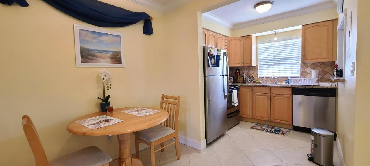 Beach Vacation Get-Away Apartment เซนต์พีทบีช ภายนอก รูปภาพ