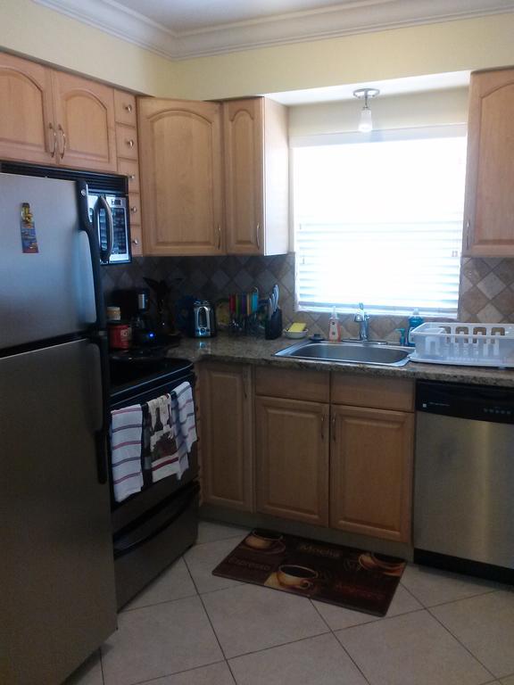 Beach Vacation Get-Away Apartment เซนต์พีทบีช ห้อง รูปภาพ
